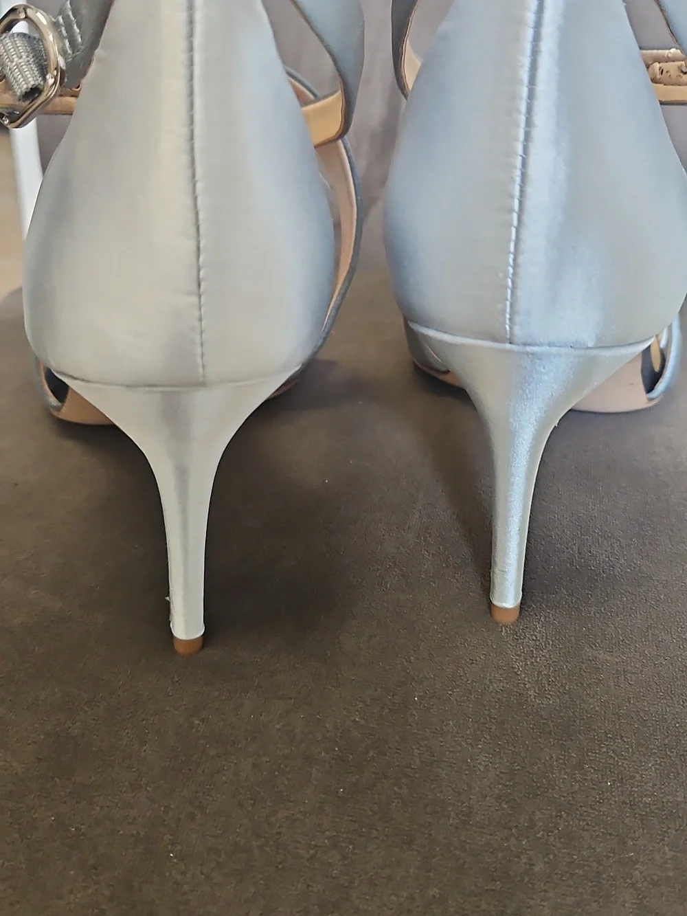Size 8.5 Ice Blue Combo w/ Navy Satin Strappy 3.25" Heels, Vince Camuto - Picture 6 of 12